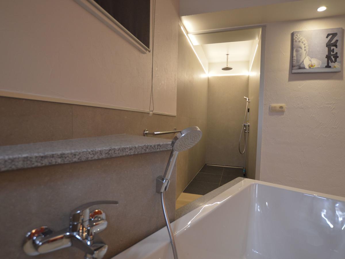 Charming House With Sauna And Many Other Amenities มัลเมอดี ภายนอก รูปภาพ